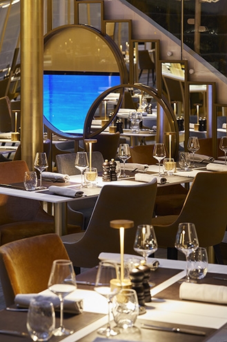 Au gr� de ses rencontres avec les producteurs locaux, Virginie Basselot, Chef executif du Negresco a s�lectionn� des produits ni�ois de la terre et de la mer. Elle vous invite � les d�couvrir � La Rotonde. Une d�licieuse rencontre entre le quotidien et l�exceptionnel. 